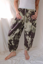 Load image into Gallery viewer, Olive Cotton Pant

