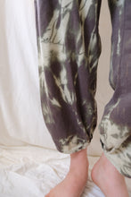 Load image into Gallery viewer, Olive Cotton Pant
